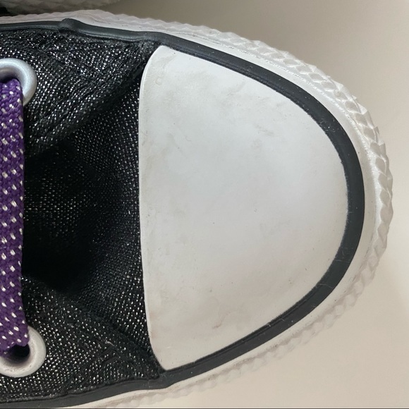 Black Converse Sneakers with metallic black finish and two sets of laces - Picture 14 of 16